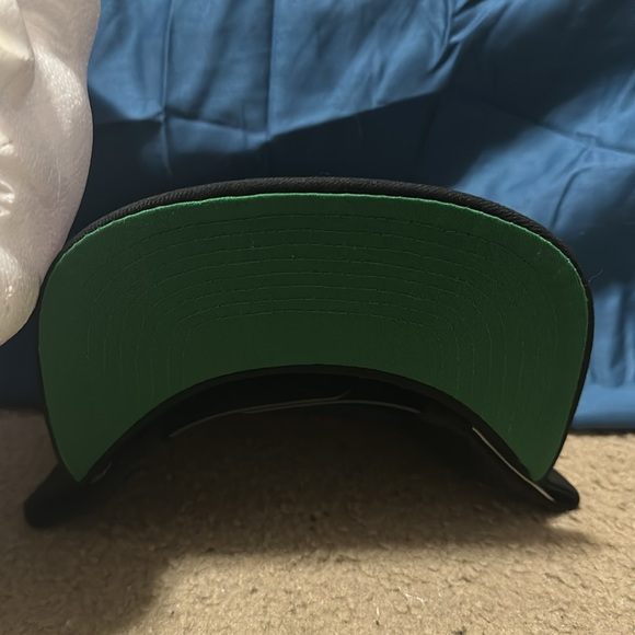 New Jersey Devils Hat - Picture 5 of 5